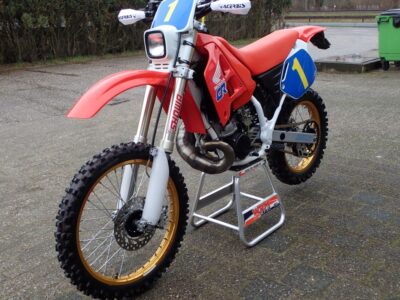 HONDA CR 250 Enduro 1990 in nieuwstaat - Afbeelding 9